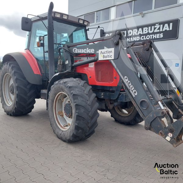 Massey Ferguson 8210