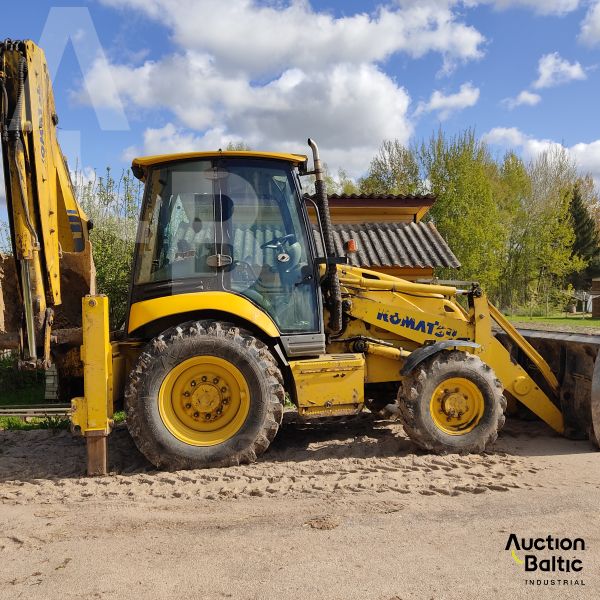 Komatsu WB93R-5