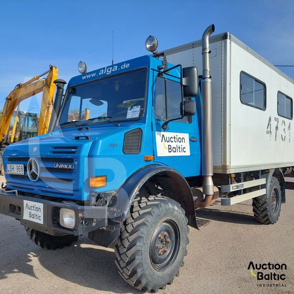 Mercedes-Benz Unimog
