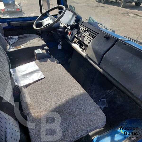 Mercedes-Benz Unimog