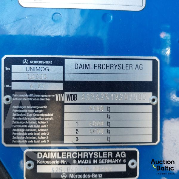 Mercedes-Benz Unimog