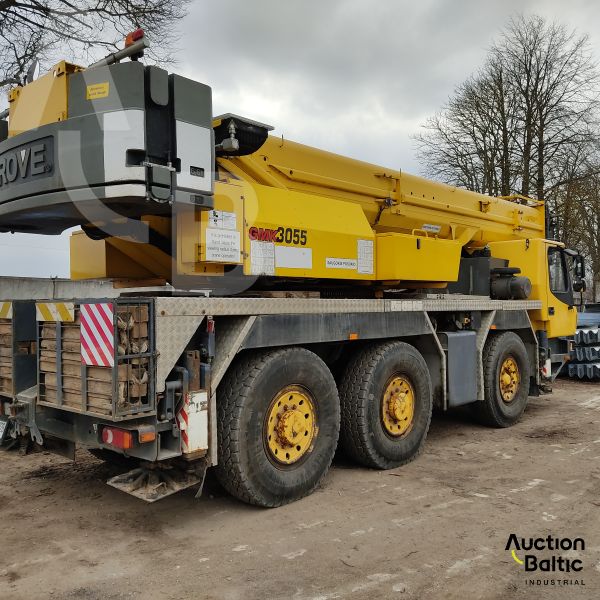 Grove GMK 3055
