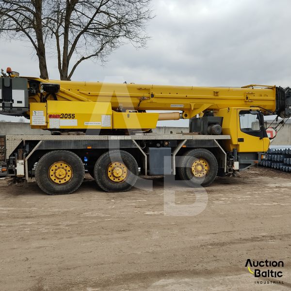 Grove GMK 3055