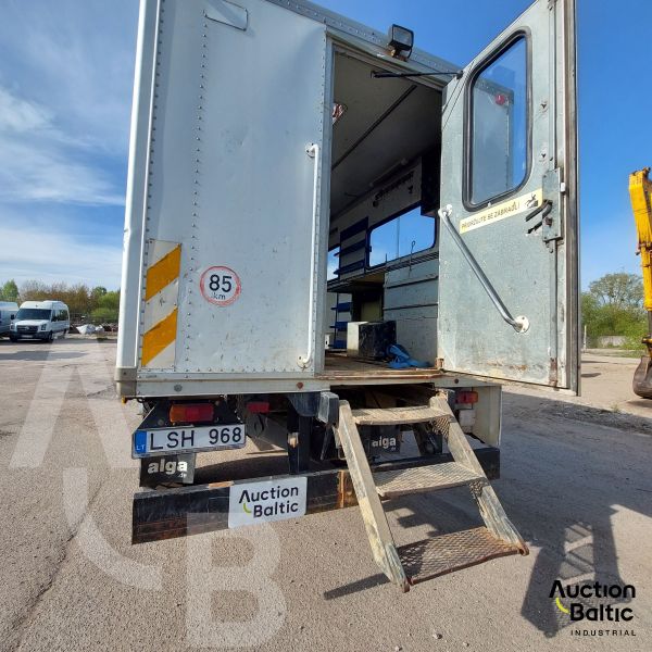 Mercedes-Benz Unimog