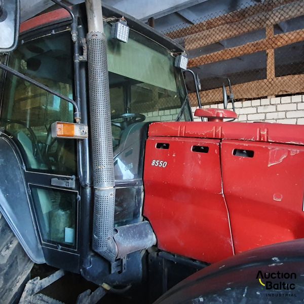 Valtra 8550