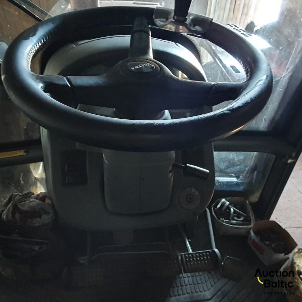 Valtra 8550