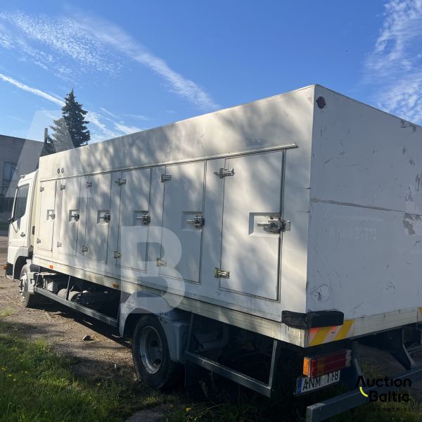 Mercedes Benz Atego 815