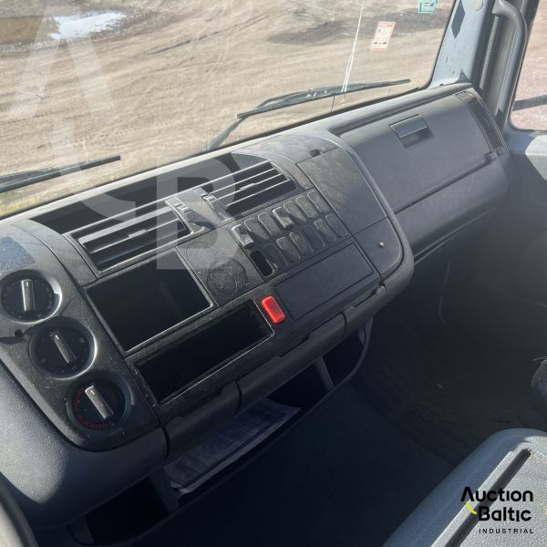 Mercedes Benz Atego 815