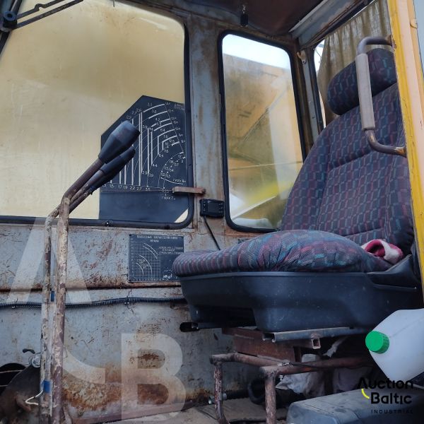 MAZ 5334