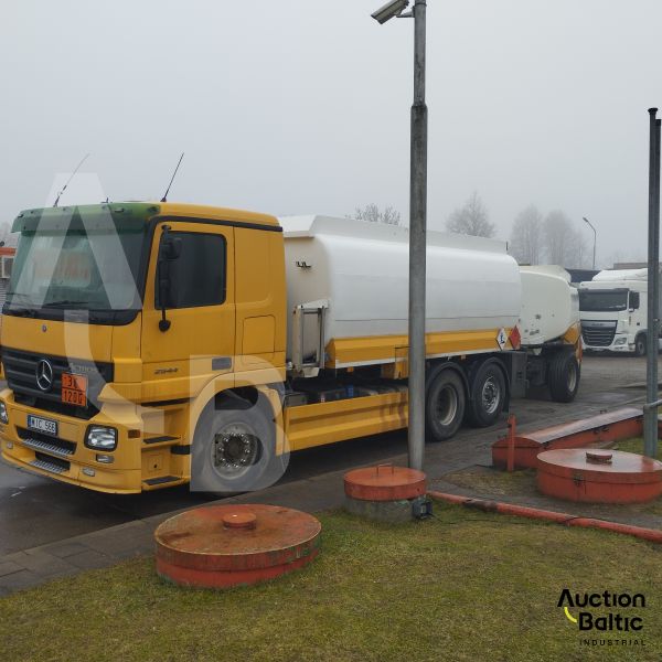 Mercedes-Benz Actros 2544