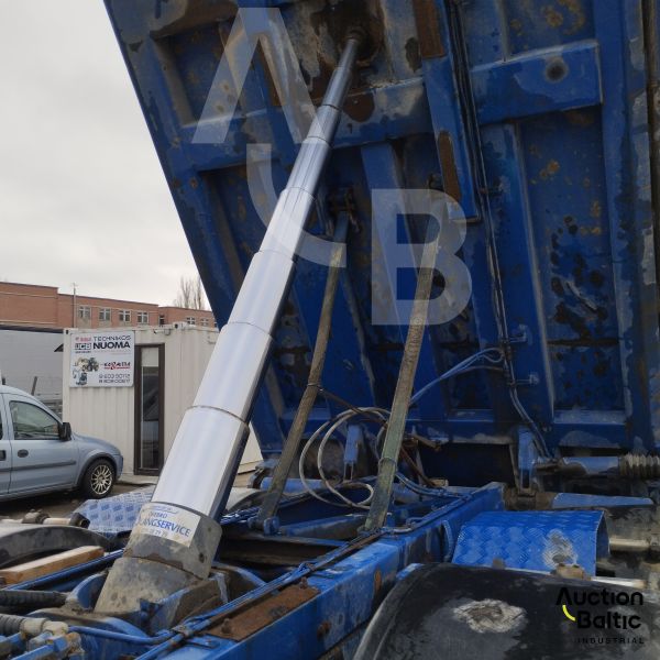 Scania T 124 GB