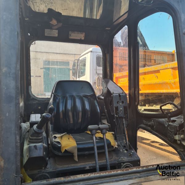 Bobcat 323 J