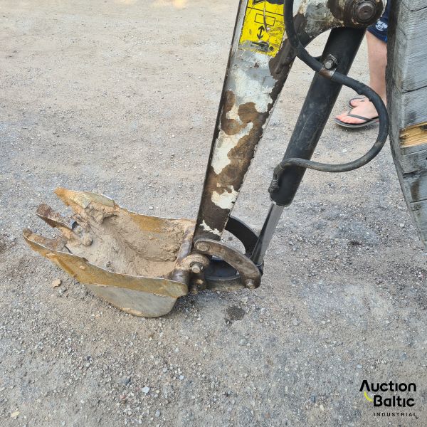 Bobcat 323 J