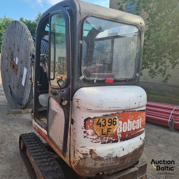 Bobcat 323 J