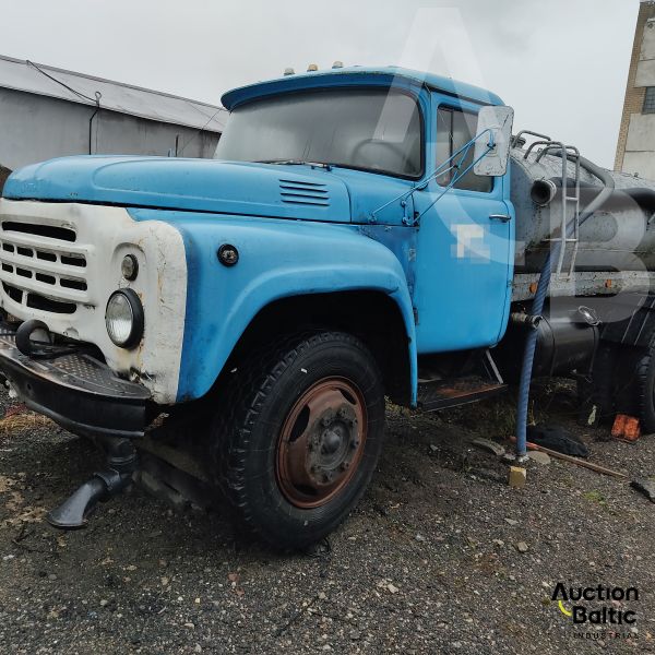 ZIL 130