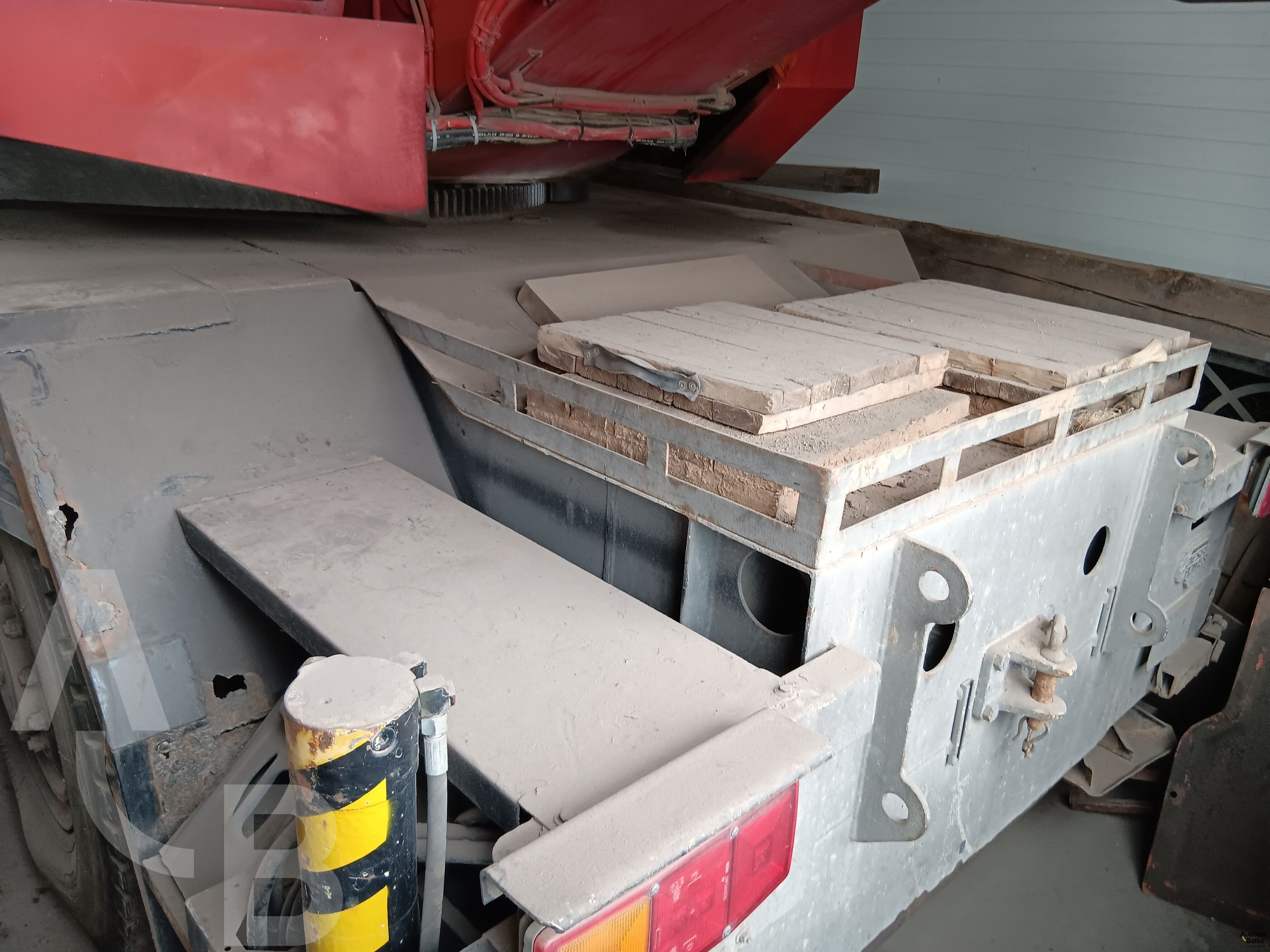 Liebherr Utm 526