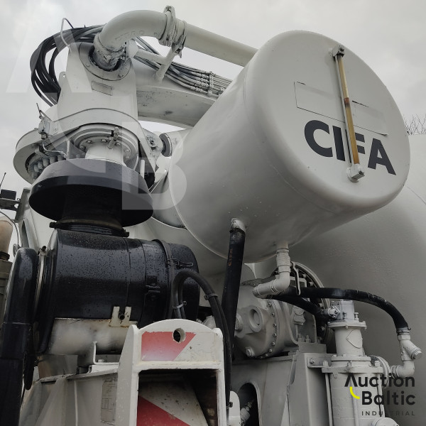 Iveco Magirus EuroTrakker 8x4 Cifa MK 28-4