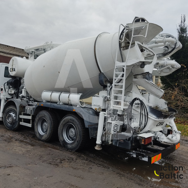 Iveco Magirus EuroTrakker 8x4 Cifa MK 28-4