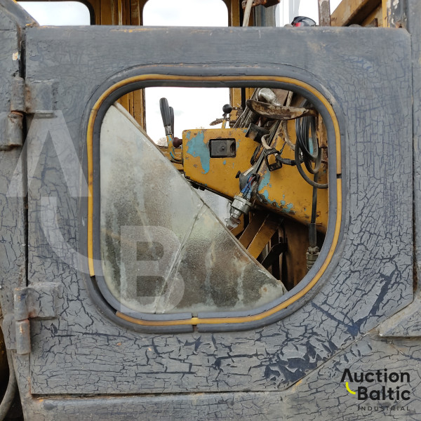 Komatsu D53P-16