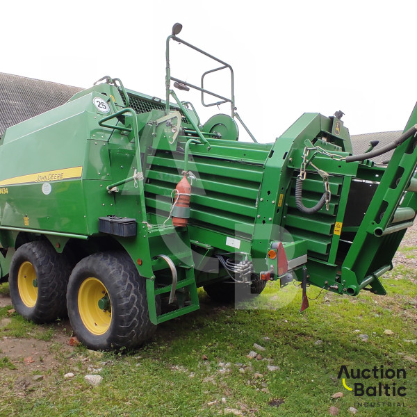 John Deere 1434H