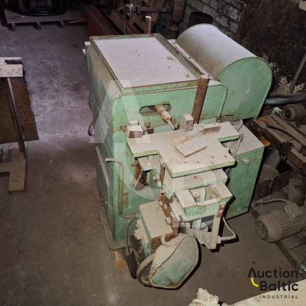 Mortising machine