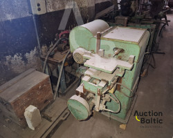 Mortising machine