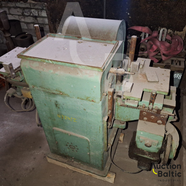 Mortising machine