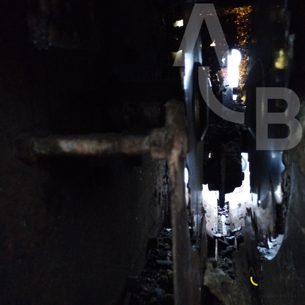 Wood processing machine