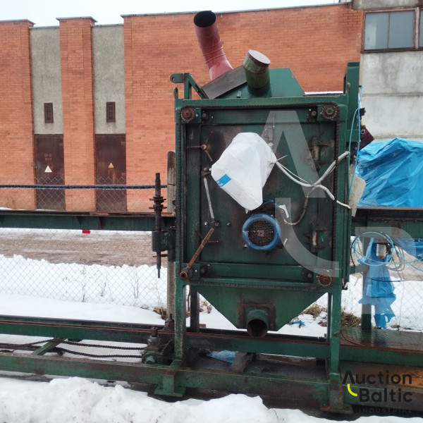 Wood processing machine