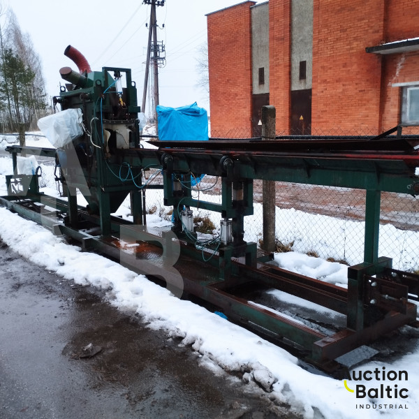 Wood processing machine