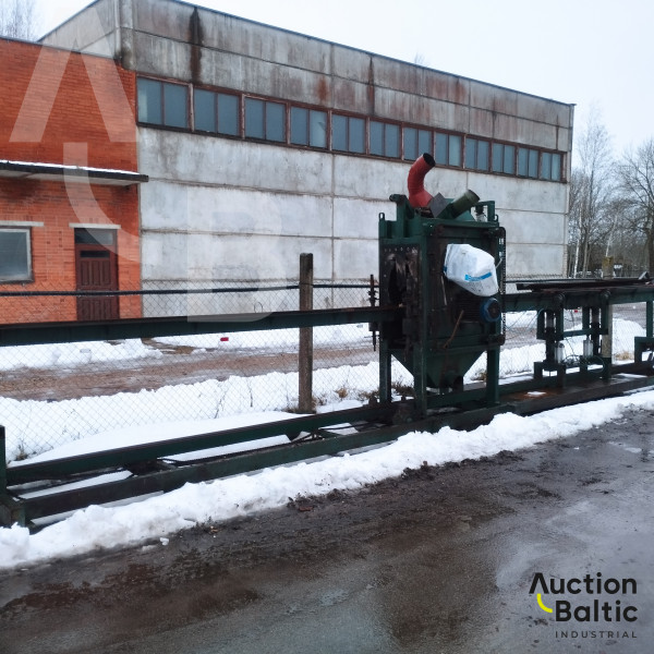 Wood processing machine