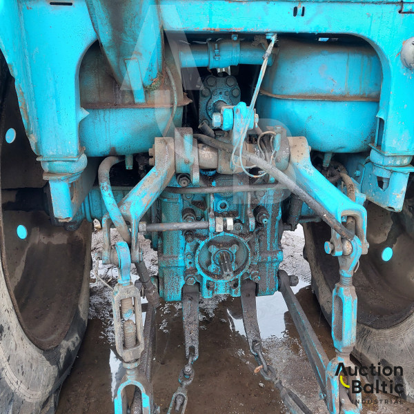 MTZ 80