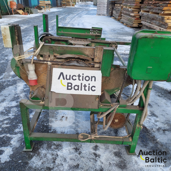 Wood ends trimming machine (Medienos galų apipjovimo staklės)