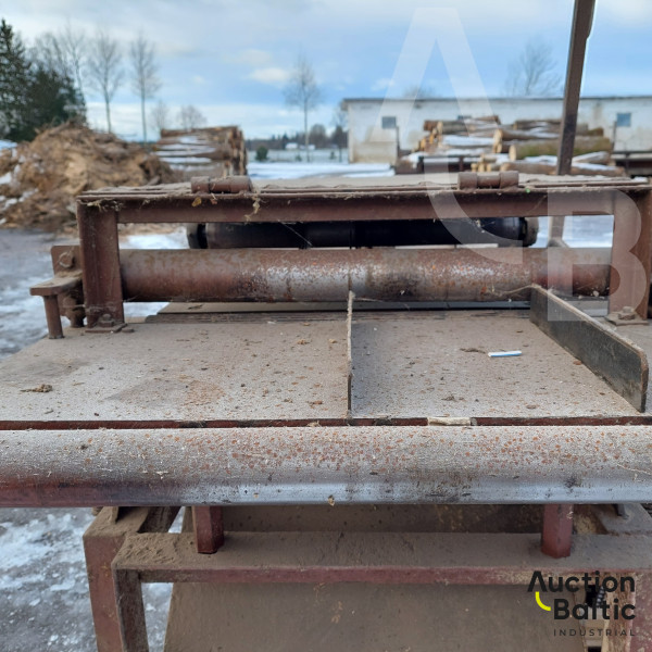 Board width narrowing unit (Lentos pločio siaurinimo staklės)