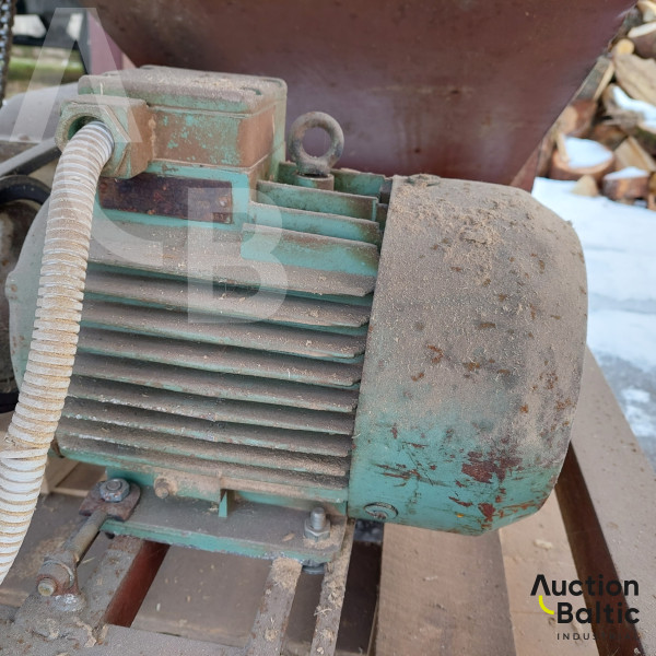 Board width narrowing unit (Lentos pločio siaurinimo staklės)