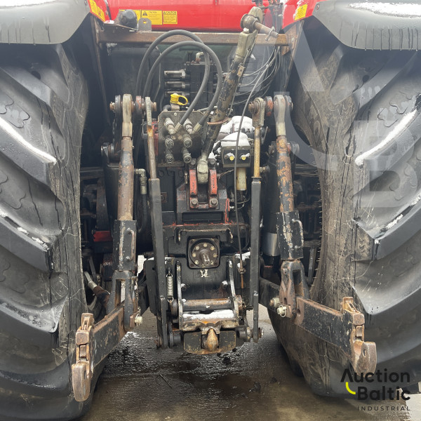 Massey Ferguson 8270