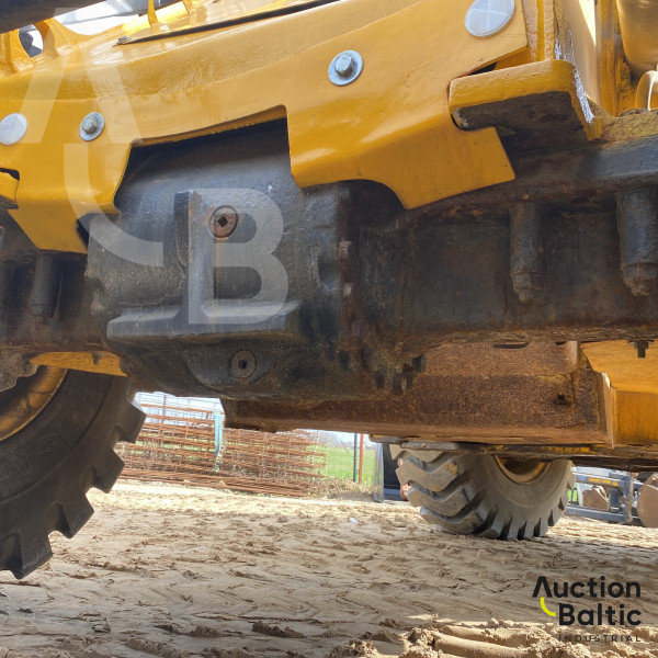 JCB 427