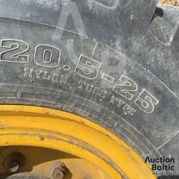 JCB 427