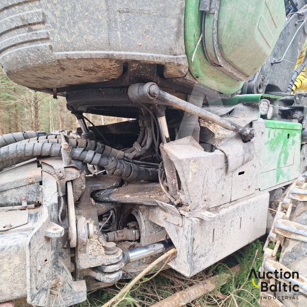 John Deere 1170 E + H414