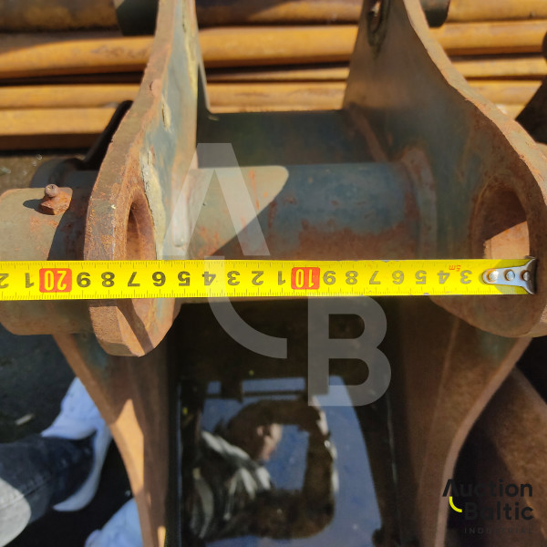 Narrow digging bucket (Siauras kasimo kaušas)