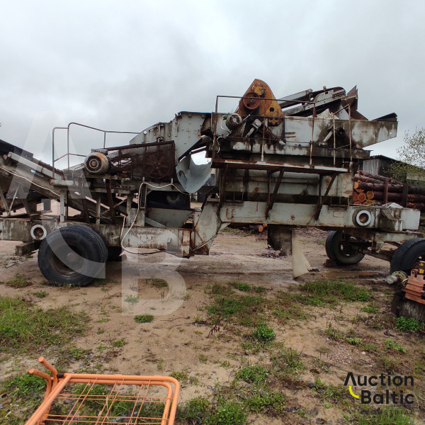 Mobile crusher (Mobilus trupintuvas)