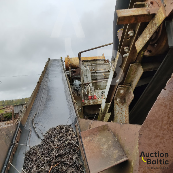 Mobile crusher (Mobilus trupintuvas)