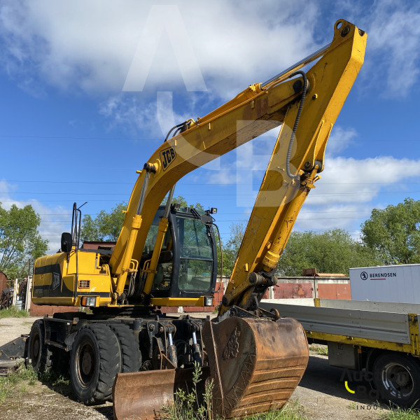 JCB JS 130 W