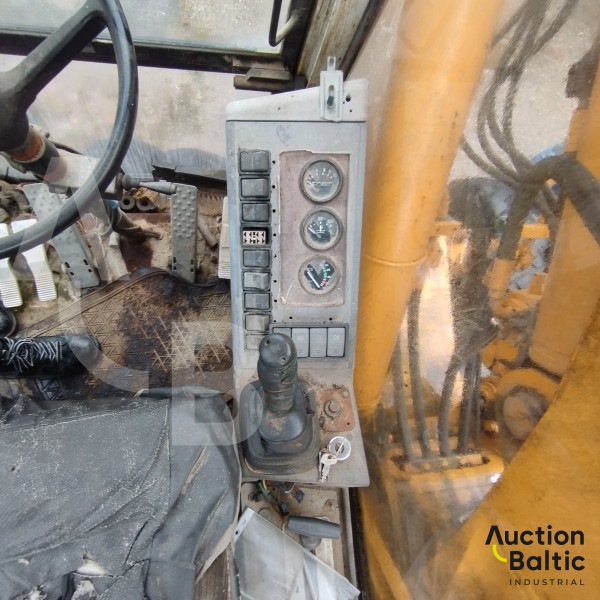 Liebherr A 902 Litronic