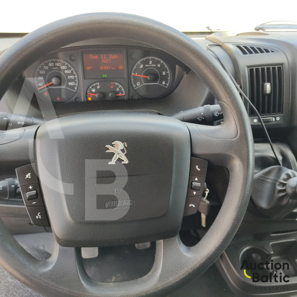 Peugeot Boxer Multicab