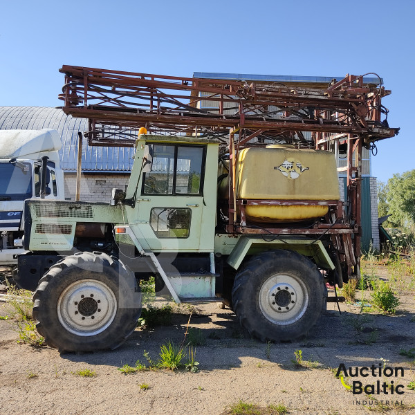 Mercedes-Benz Trac 800 + Hardi PZ Y 2200