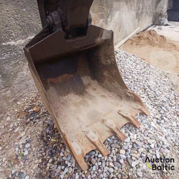 New Holland LB 110 B