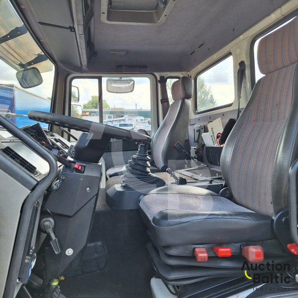 Volvo FL6 + HMF 2223 K5
