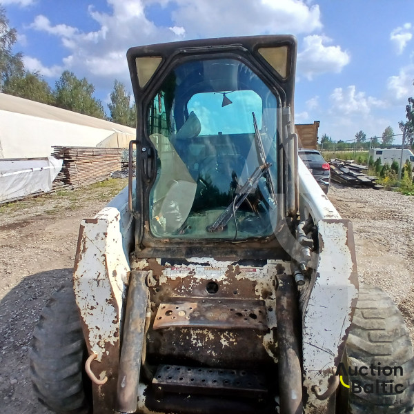 Bobcat S 220