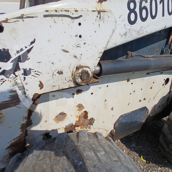Bobcat S 220